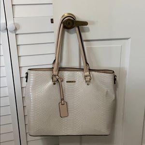 Simpley noelle pocket book